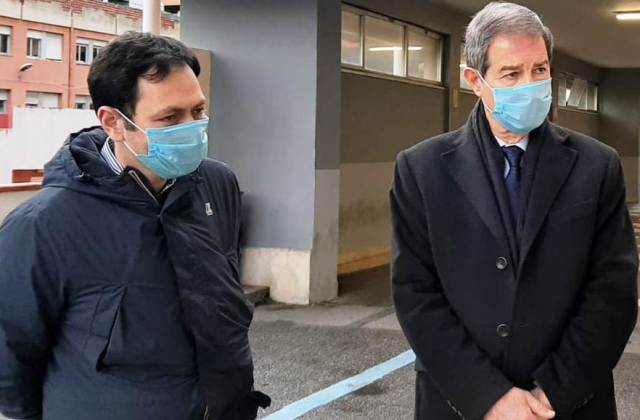 Divieto assembramenti e obbligo di mascherina con estranei. Nuova ordinanza di Musumeci